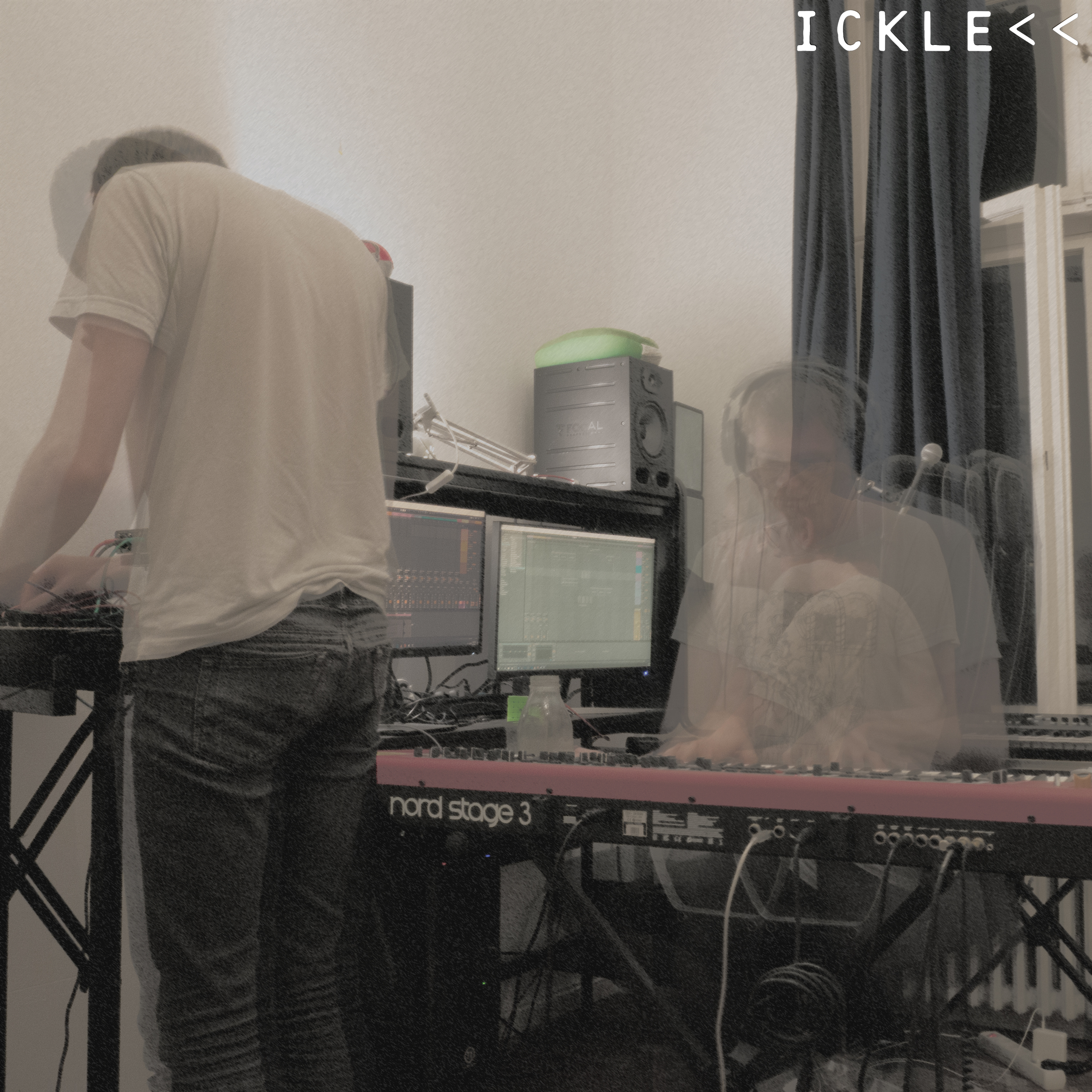 http://covers.ickle.de/charlottenburg_cover.jpg